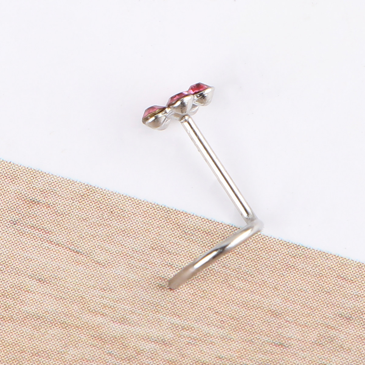 Body Jewelry Ideas - حلقة أنف على شكل حرف U